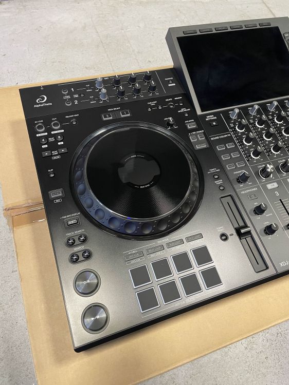 AlphaTheta XDJ-AZ - Imagen2