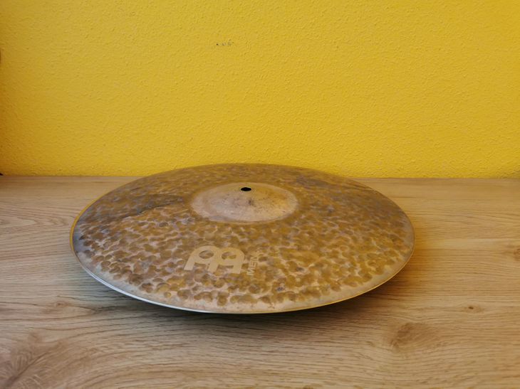 Hi hat 15" MEINL Byzance Extra Dry Medium Thin - Imagen6