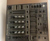 DJM-600 mixer
 - Image