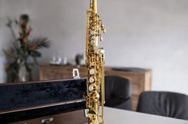 🎷 Saxofón soprano Selmer Mark VI (recto)
 - Imagen