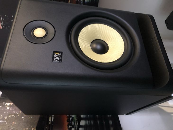 KRK RP7 G4 PAR DE MONITORES (IMPECABLES) - Imagen2