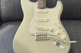 Fender Classic Series '70s Stratocaster - Imagen