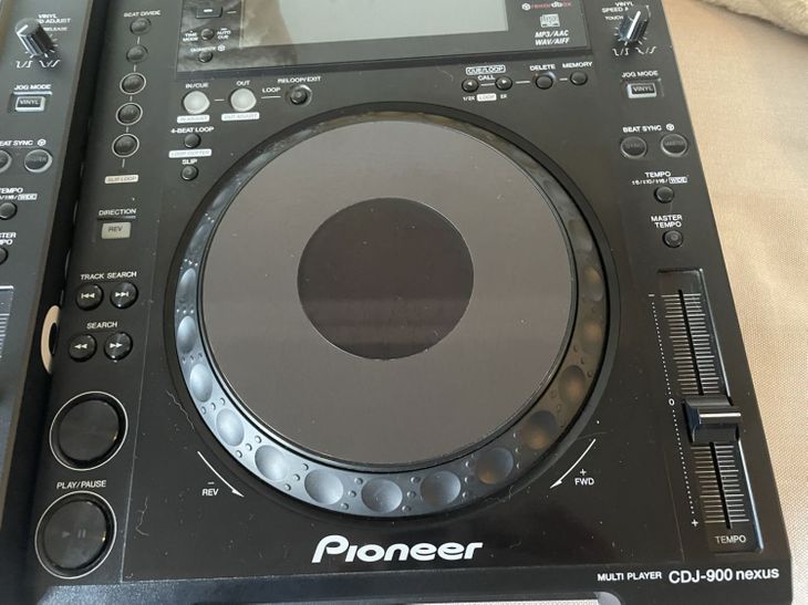 a pair of cdj 900 nexus - Immagine4