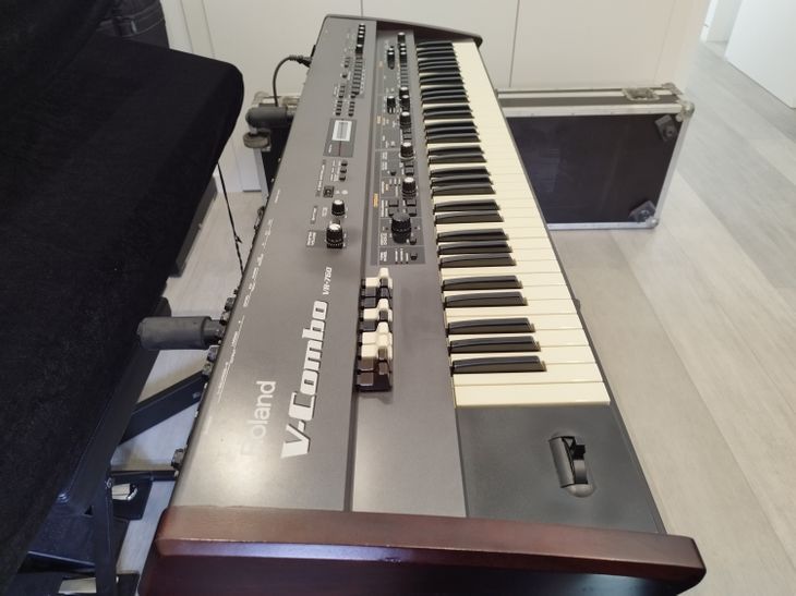 Roland VR-760 teclado de escenario - Imagen5