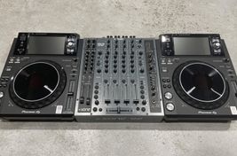 2x Pioneer DJ XDJ-1000MK2 + Xone:92MK2 + Decksaver - Imagen