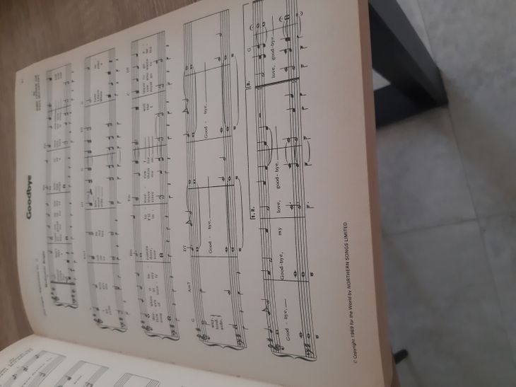 Livre de partitions originales the Beatles - Imagen5