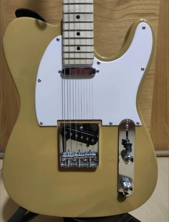 PACK Guitarra eléctrica como nueva - Image2