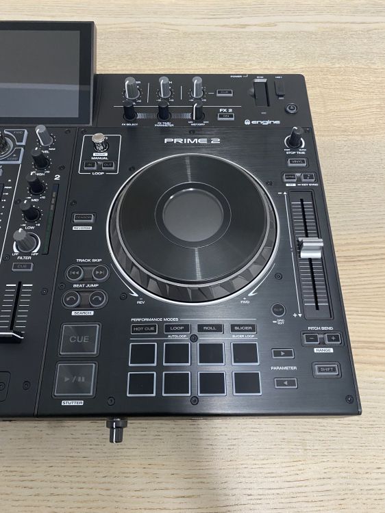 Denon Prime 2 con decksaver - Imagen4