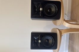 Purchased recently, under warranty, original box - Imagen