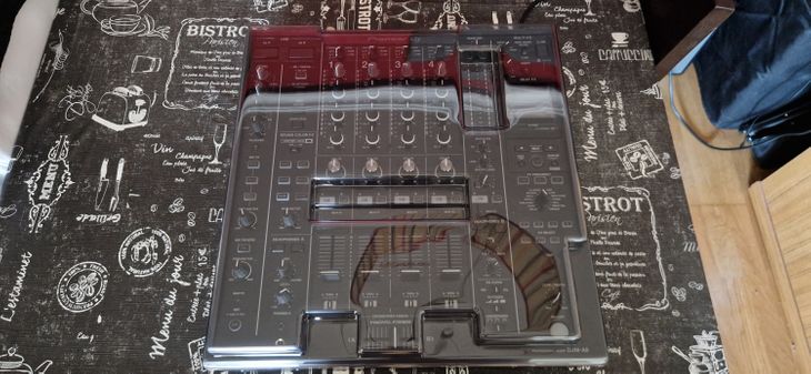 Pioneer DJM A9 + Decksaver - Image5