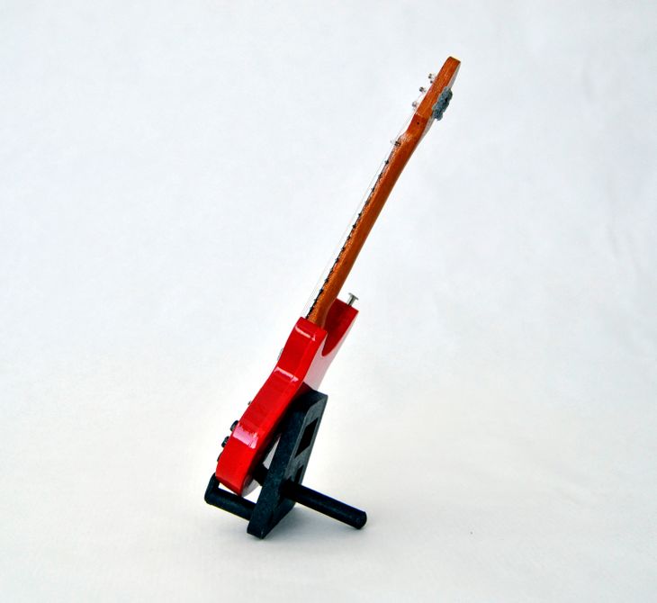 Guitarra Miniatura. Mod. Tom Petty. 15,8 cm - Immagine2