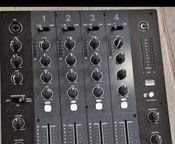 4 Channel Audio Mixer
 - Image