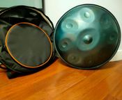2 tambours à langue en acier
 - Image
