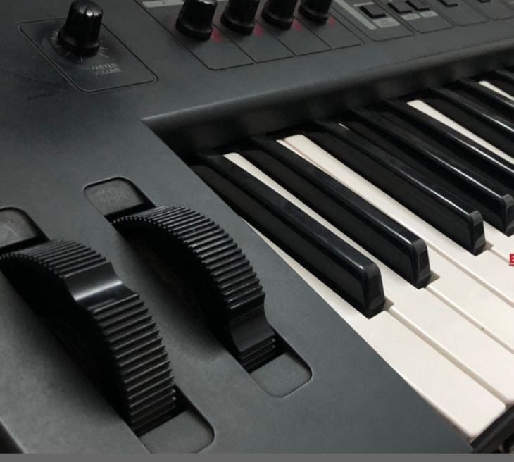 Teclado Yamaha MX61 - Imagen2