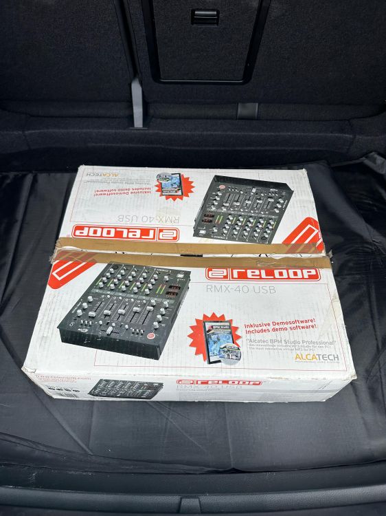 Mesa de mezclas Reloop RMX-40 USB – 4 canales - Imagen por defecto