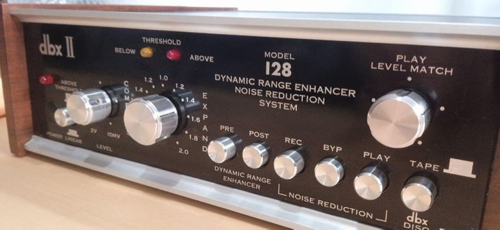 DBX 128 Compressor/Dynamic Range Enhancer (Near Mi - Bild2