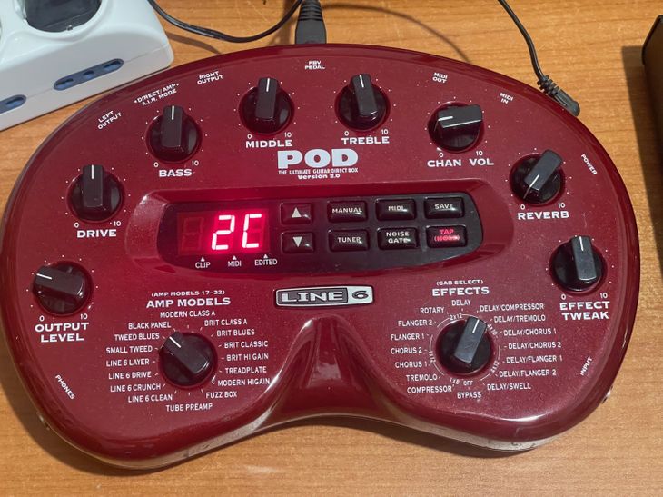 Line6 POD 2.0 + Line6 FBV Shortboard MKII - Bild2