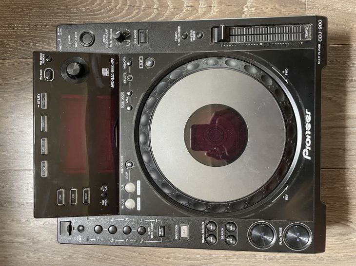 Cdj 900 - Imagen por defecto