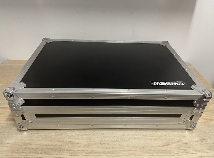 Pioneer DJ XDJ-RX3 con flightcase Magma - Image6