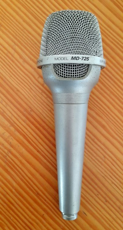 Micro Vintage JVC MD - 725 Dynamic Microphone - Image2