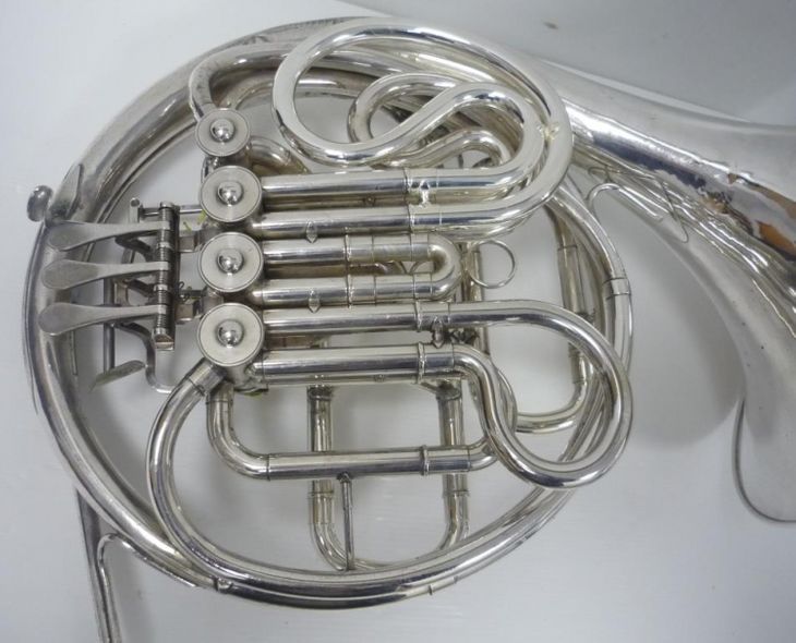 Trompa Sib/Fa Yamaha 567 plateada en buen estado - Imagen5