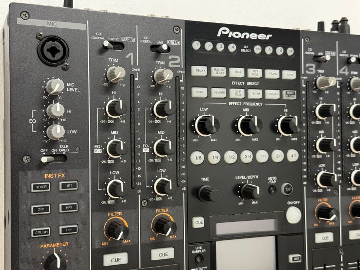 Pioneer DJM-2000 - Bild3