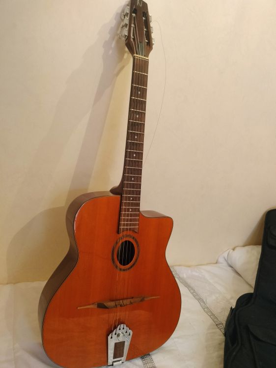 Vendo guitarra Nash acústica valorada en 10.000€ - Immagine3