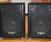 Mesa mezclas amplificada y altavoces FBT - Imagen