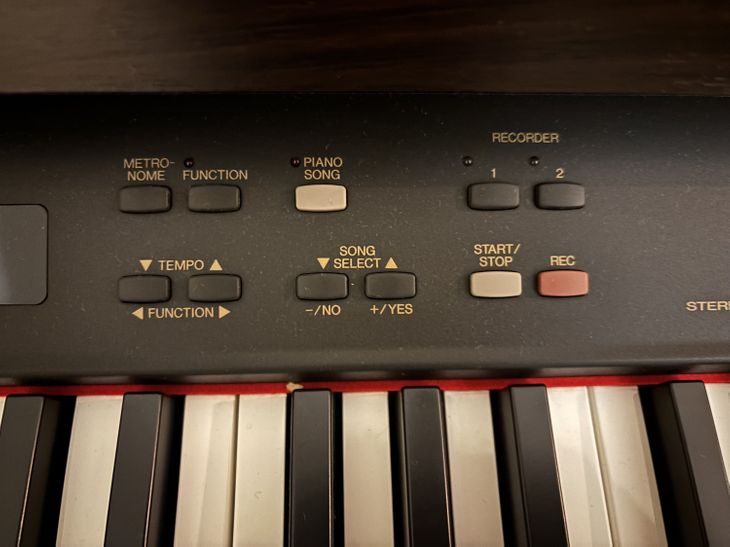 pianoforte YAMAHA Clavinova CLP-820 - Image4