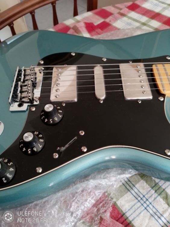 Fender stratocaster - Bild3