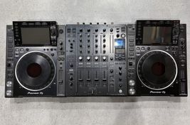 2x Pioneer DJ CDJ-2000NXS2 + DJM-900NXS2 - Imagen