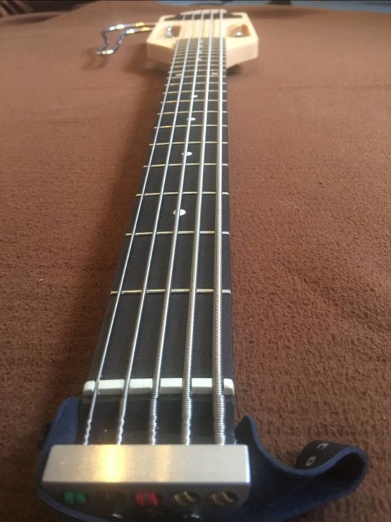 Reise-Bass (5 String!) Traveler Guitar Ultra Light - Immagine2