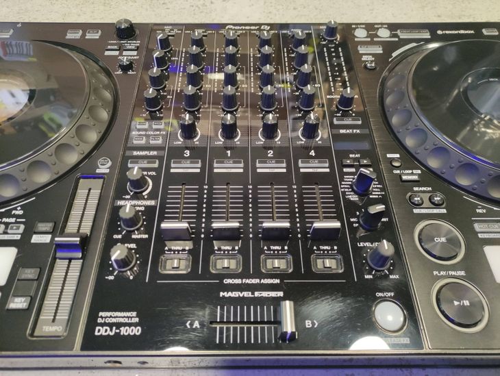 Pioneer DJ DDJ-1000 + Decksaver - Imagen3