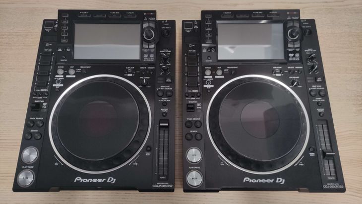 2x Pioneer DJ CDJ-2000 Nexus 2 - Imagen por defecto