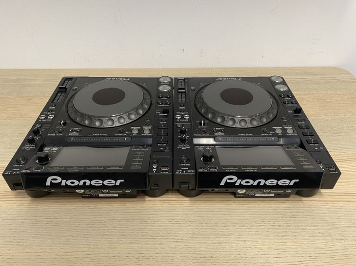 2x Pioneer CDJ-2000 Nexus - Image2