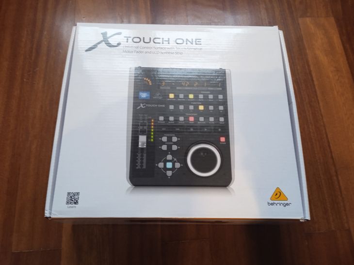 Controlador DAW Behringer X-Touch One - Imagen4