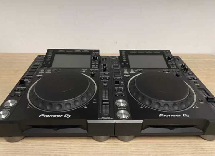 2x Pioneer DJ CDJ-2000 NXS2 + 1x DJM-A9 - Image4