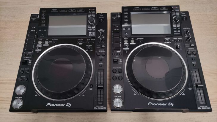 2x Pioneer DJ CDJ-2000 Nexus 2 - Imagen por defecto