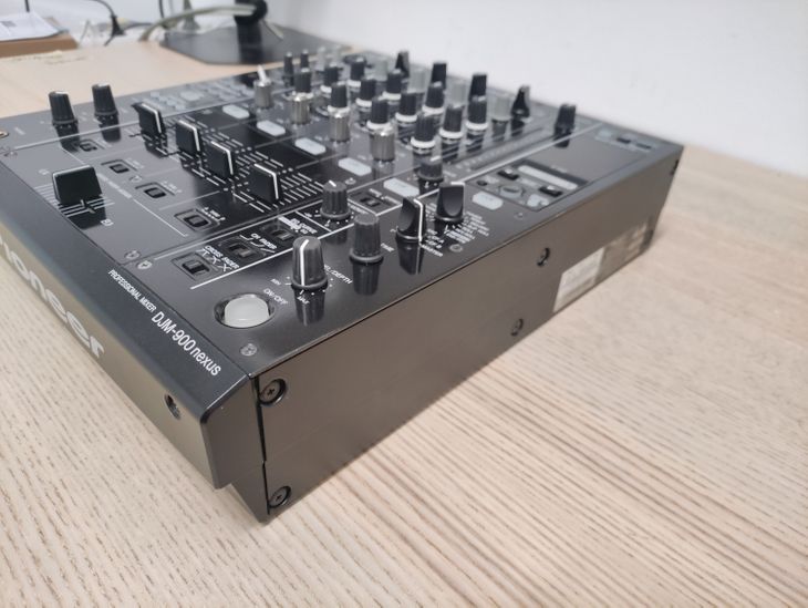 Pioneer DJ DJM-900 Nexus - Imagen2