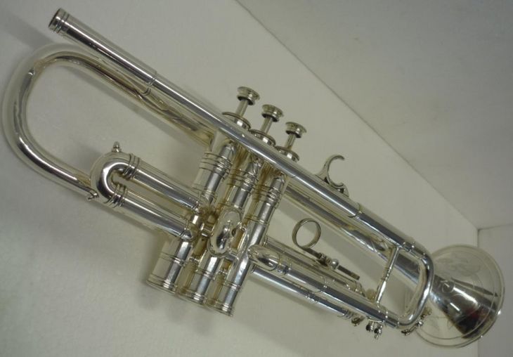 Trompeta Sib Selmer 25 plateada en muy buen estado - Imagen2
