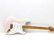 Squier Stratocaster
 - Bild