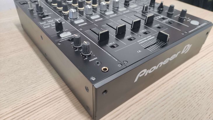 Pioneer DJ DJM-900 Nexus 2 con decksaver - Imagen3