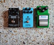 electric guitar pedals
 - Image