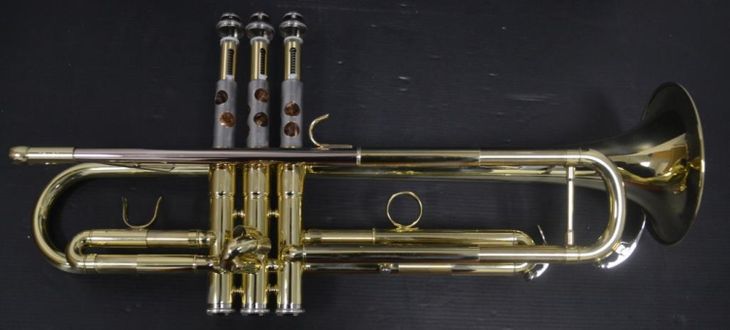 Trompeta Sib Classic TR30 lacada NUEVA - Imagen4