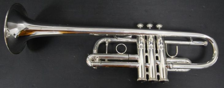 Trompeta DO Bach Stradivarius 239 Corporation - Imagen2
