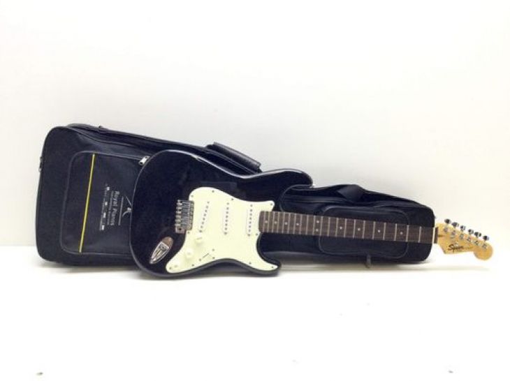 Squier Stratocaster - Image principale de l'annonce