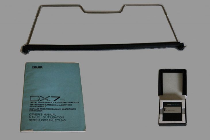 Sintetizador Yamaha DX7s - Imagen3