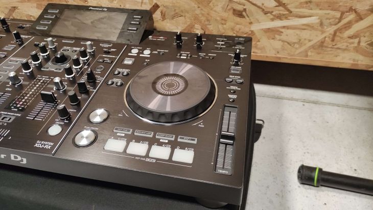 Pioneer DJ XDJ-RX con decksaver y maleta - Immagine4