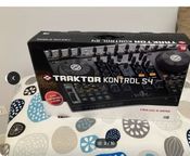 Traktor Kontrol S4 comme nouveau
 - Image