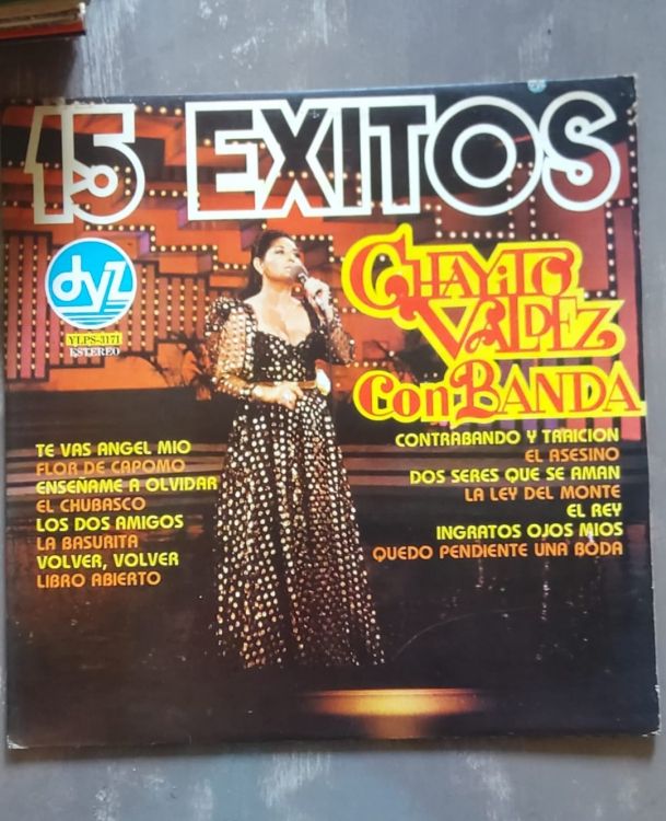 15 Éxitos de Chayito Valdez con banda - Imagen por defecto